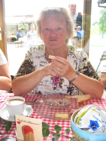 Brunch 002.jpg   39kb   26.03.2021 22:22:18